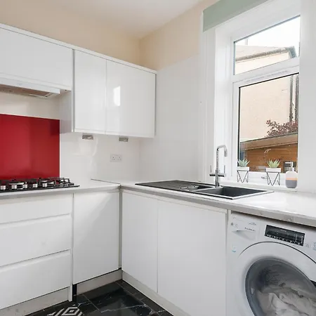 2 Bed Property, Sleeps 5, Free Parking, Near City Centre Edinburgh Exterior photo