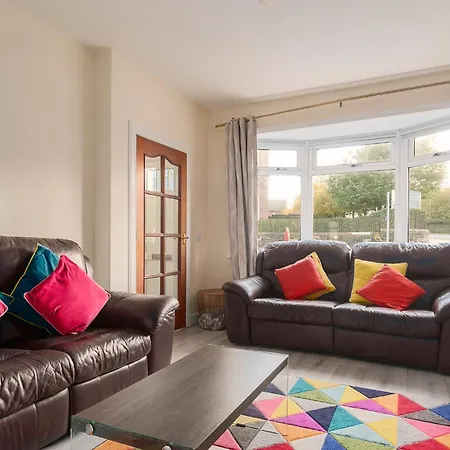 2 Bed Property, Sleeps 5, Free Parking, Near City Centre Edinburgh Exterior photo